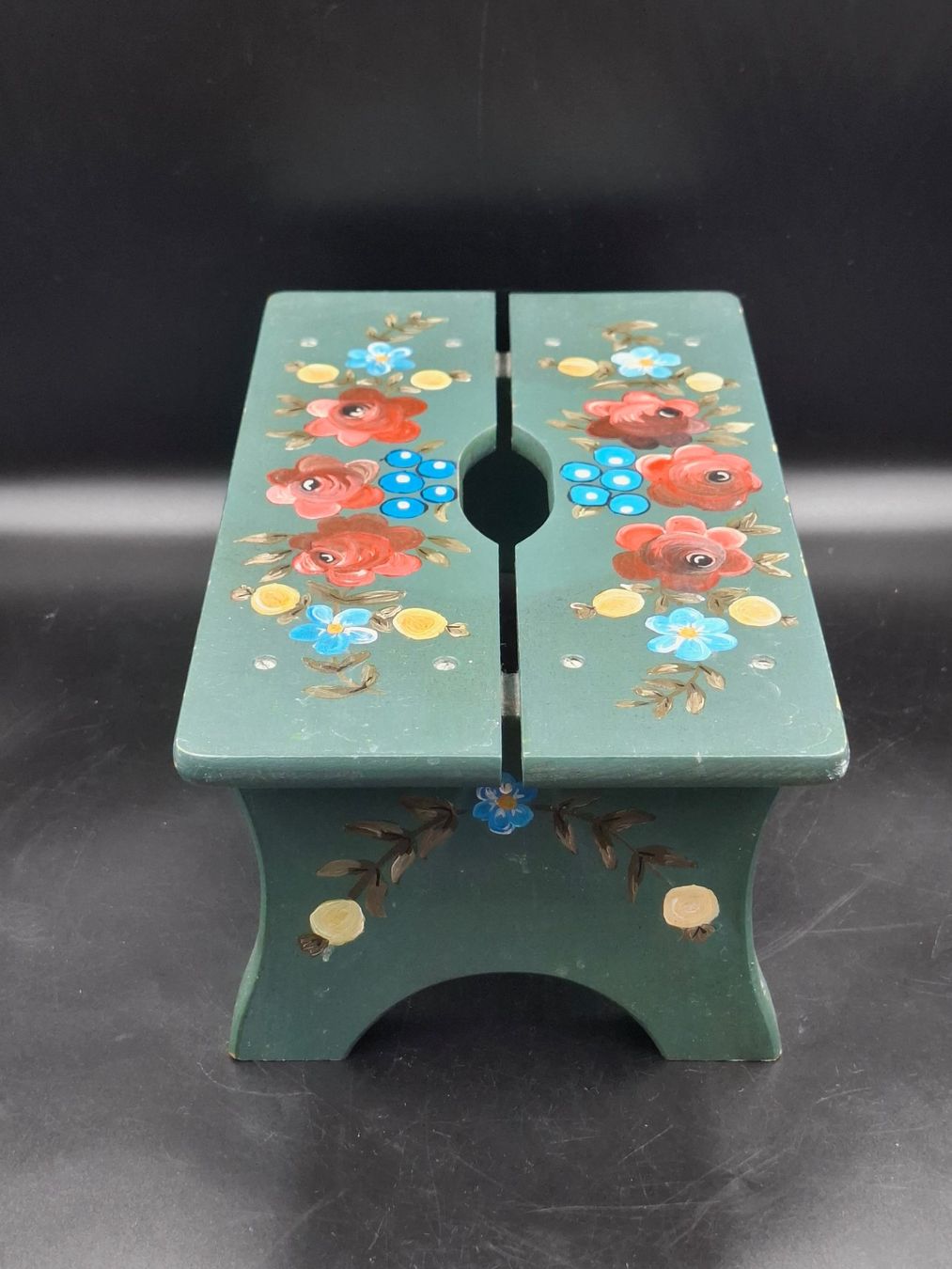 Tabourets: Rustikaler Vintage Pflanzenständer Schweizer Alpen Hocker – D'occasion à Zürich par bruzolda