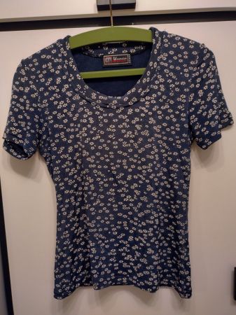 Schönes T-Shirt Gr. S