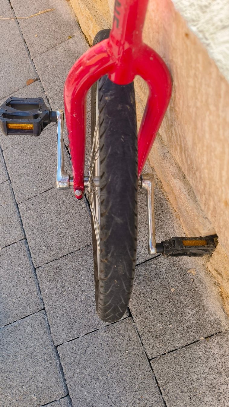 Biciclette: Rotes Einrad gebraucht guter Zustand – Usato da Stein AG venduto da fri_vpb8 3