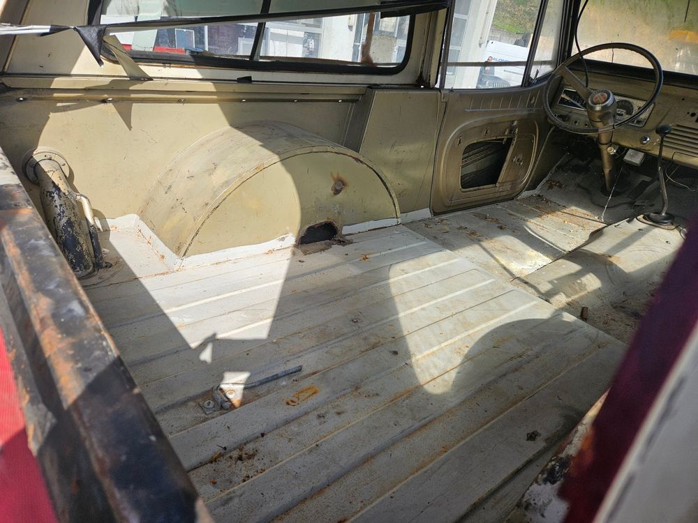 Jeep Commando Convertible 1967 Scheunenfund 7