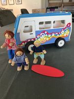 Holzspielzeug Hippibus mit Surferfamilie