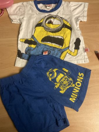T-Shirt und Shorts Minions Gr.92