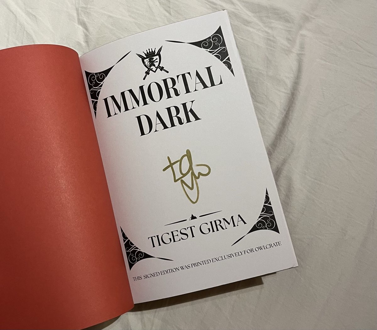 Bücher: Immortal Dark OwlCrate special edition  – Neu (gemäss Beschreibung) aus Arzier-Le Muids von eva_6qtf 7