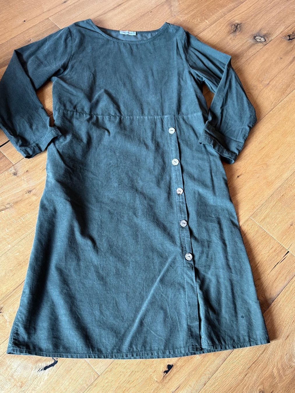 Vestiti: kleid cord – Nuovo (secondo la descrizione) da gurzelen venduto da malu04 1
