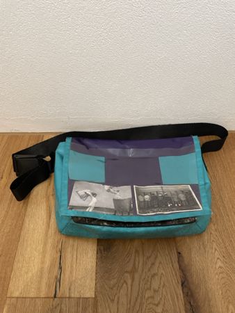 Coole Kuriertasche / Umhängetasche aus Blache stoff
