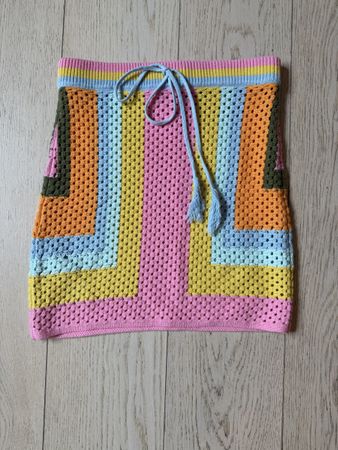 Colorful crochet skirt from Mango for summer days! Size 