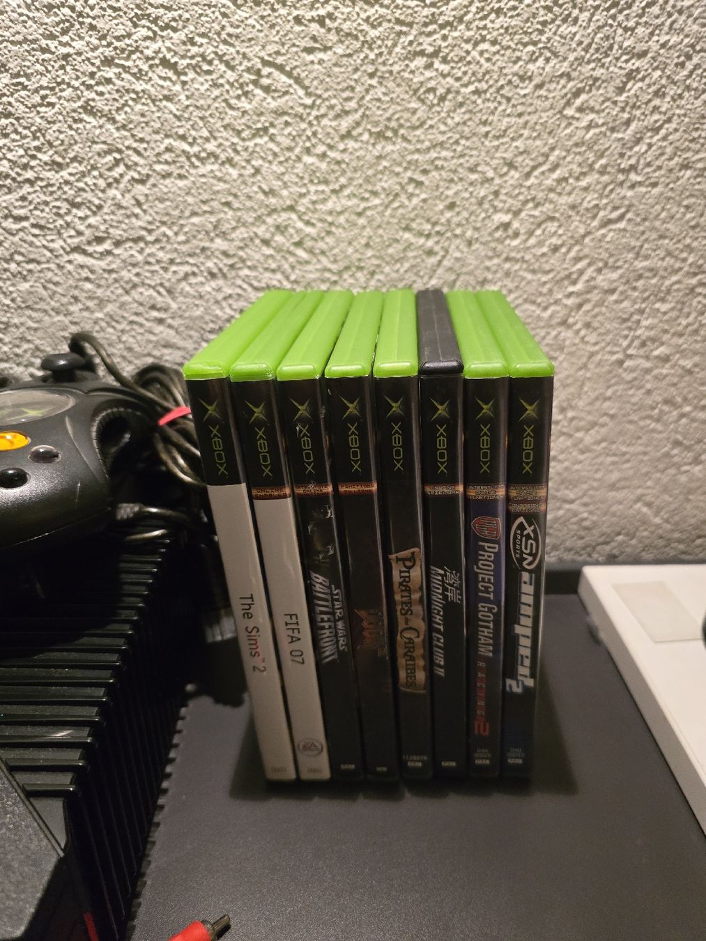 Console: Original Xbox Console + 2 Controllers + 25 Games – Complete  – Usato da Lausanne venduto da b_r_6z5f 5