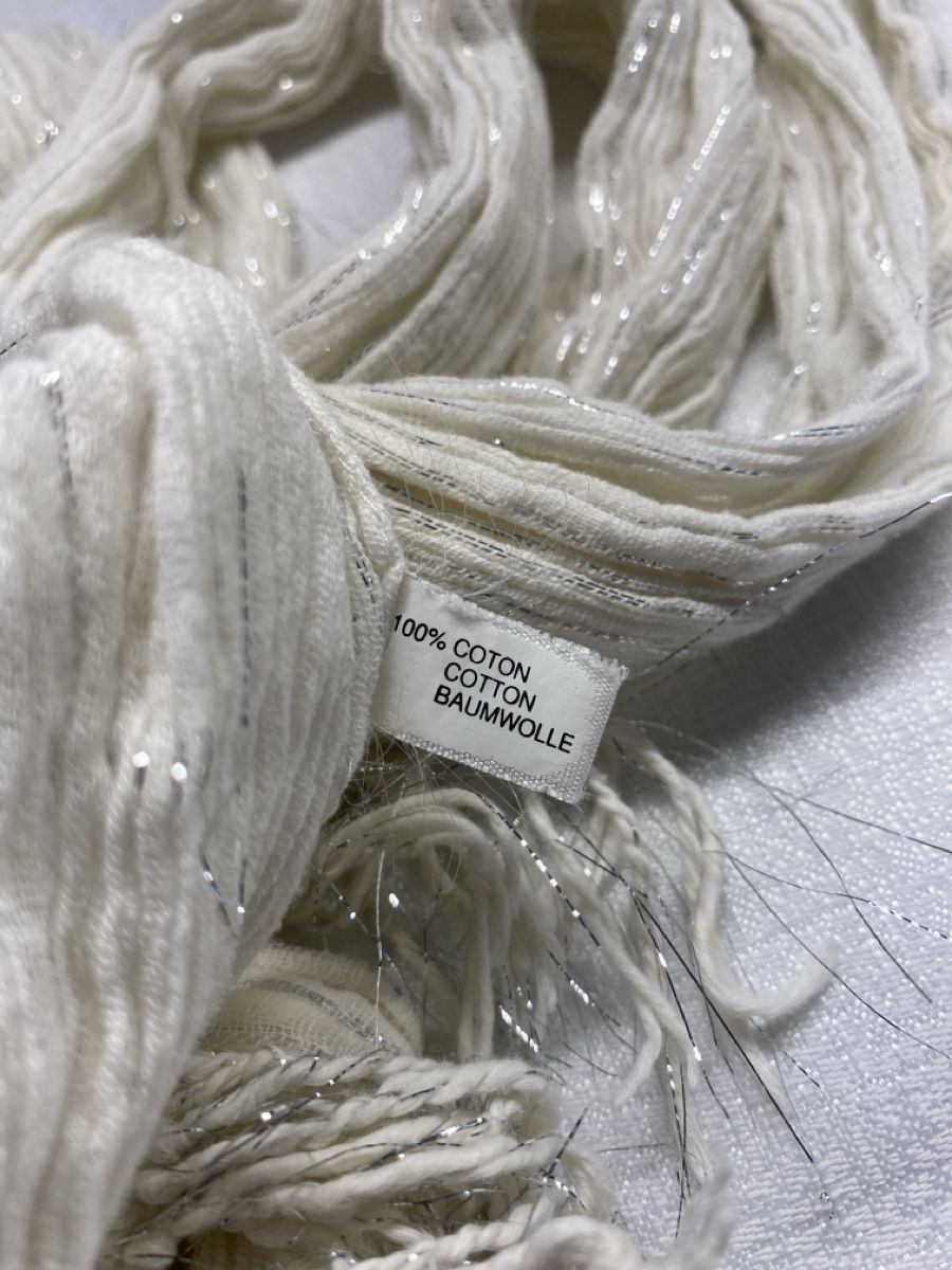 Foulard & Sciarpe: Schal weiss mit Glitzerfaden gebraucht  – Usato da Hausen AG venduto da corinne_g 2