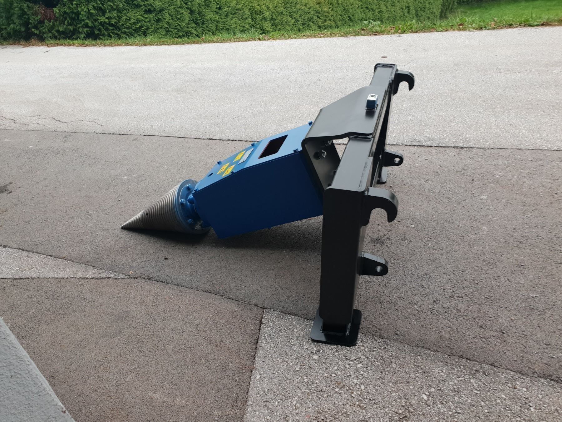 Spaccatrici & Accessori: Kegelspalter Traktor Frontlader Radlader – Nuovo e nell'imballaggio originale da Les Ponts-de-Martel venduto da SpalterRobert 1
