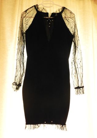 CBR Chic Boutique Rose Kleid – Schwarz mit Spitze & Perlen