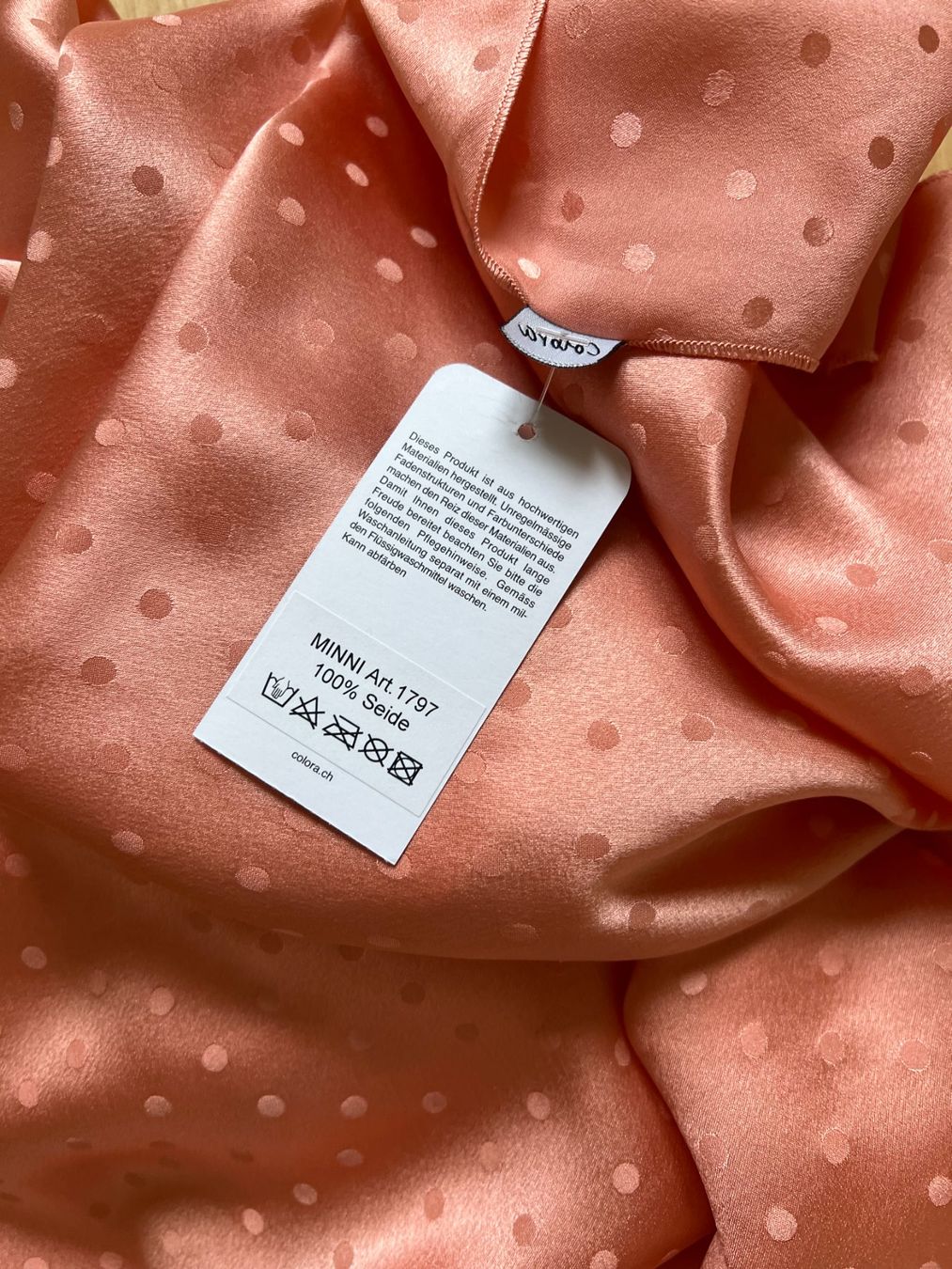 Colora Foulard & Sciarpe: Colora Schal, 100% Seide, Lachs, NEU – Nuovo e nell'imballaggio originale da Worb venduto da farben20zauber 1