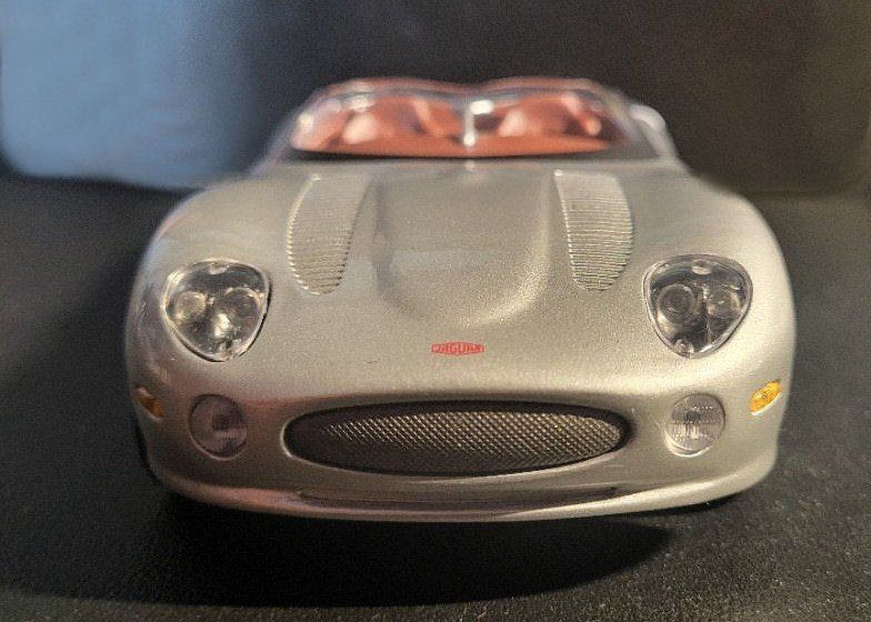 Welly Modellautos: Jaguar XK180 – Gebraucht aus Herisau von Simonalb