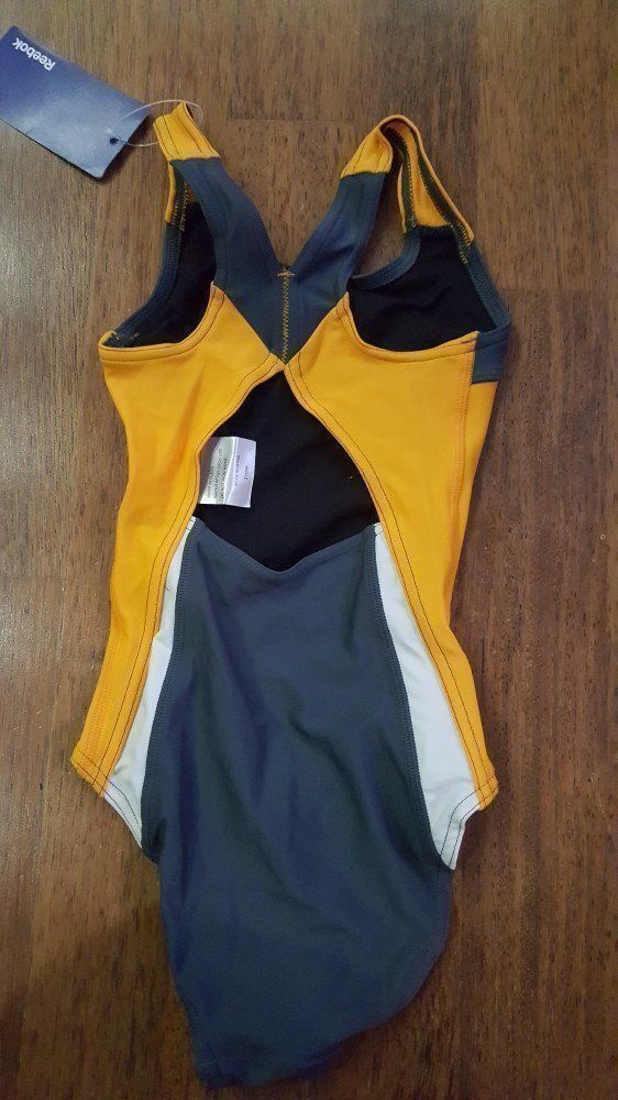 Costumi da bagno: REEBOK KINDER BADEANZUG 4-5 J 8852 – Nuovo e nell'imballaggio originale da Adliswil venduto da isabela77 1