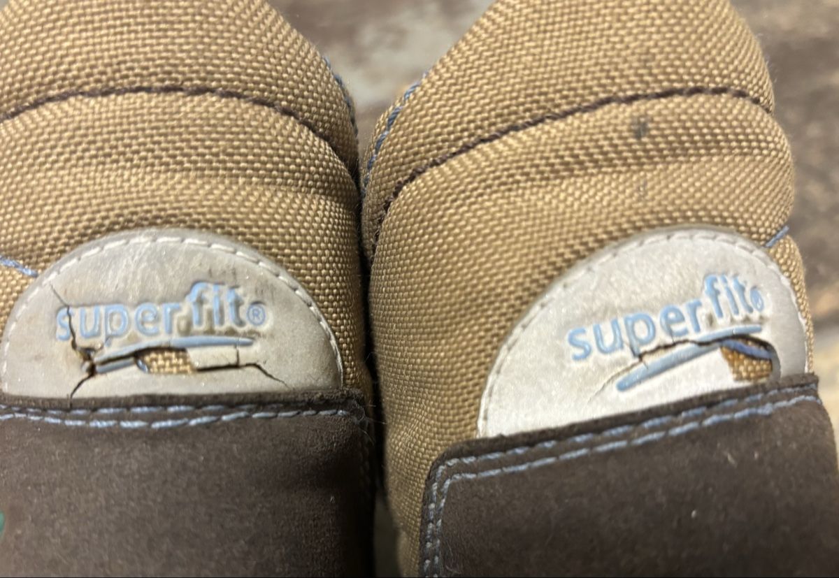 Superfit Scarpe per ragazzi: Wanderschuhe, Gr. 25, Superfit gebraucht – Usato da Ennetbaden venduto da Cornelia119 3