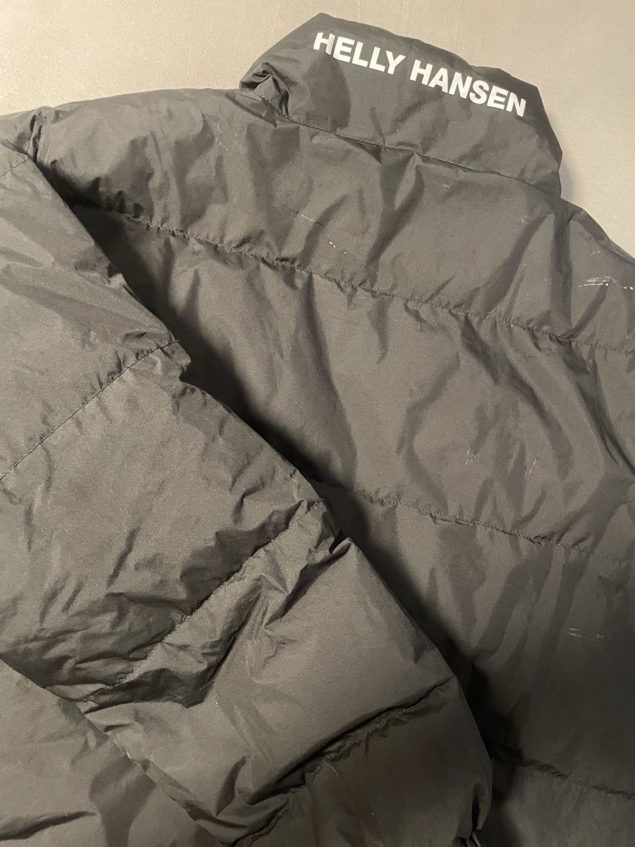 Helly Hansen Vestes: Helly Hansen Daunenjacke schwarz/silber Grösse M – D'occasion à Steinach par hue_85cr 3