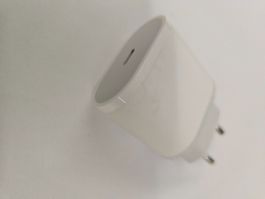 Apple 18W Adaptateur USB-C Blanc MU7V2ZM/A chargeur iPhone