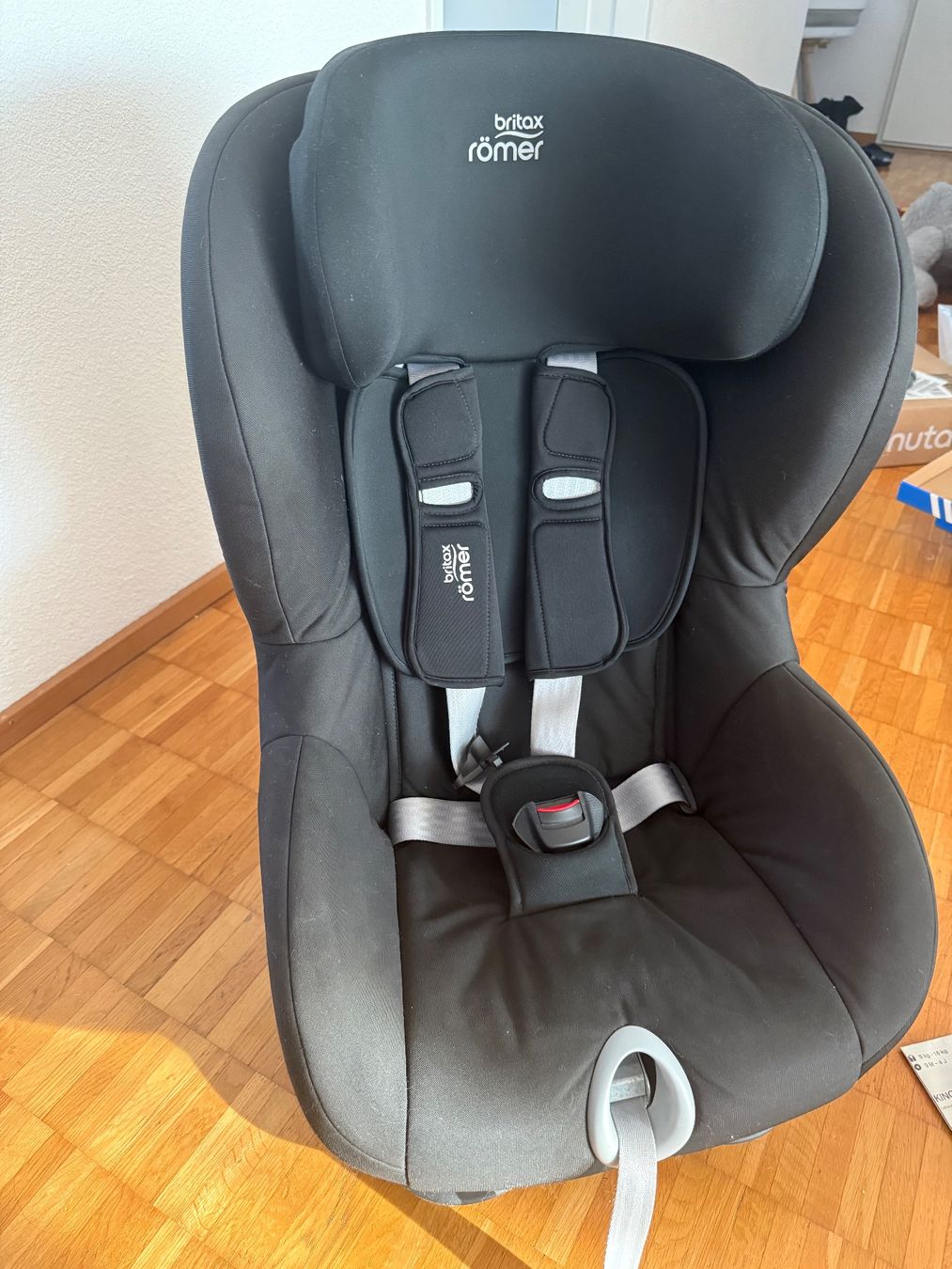 Britax Römer Seggiolini per auto: Britax Römer King II / ATS / LS – Usato da Richterswil venduto da Eunoia85 1