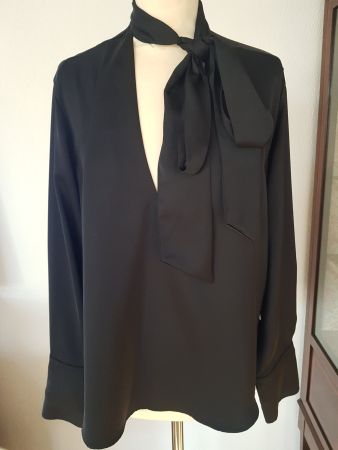 NEUE DAMENBLUSE VON H&M