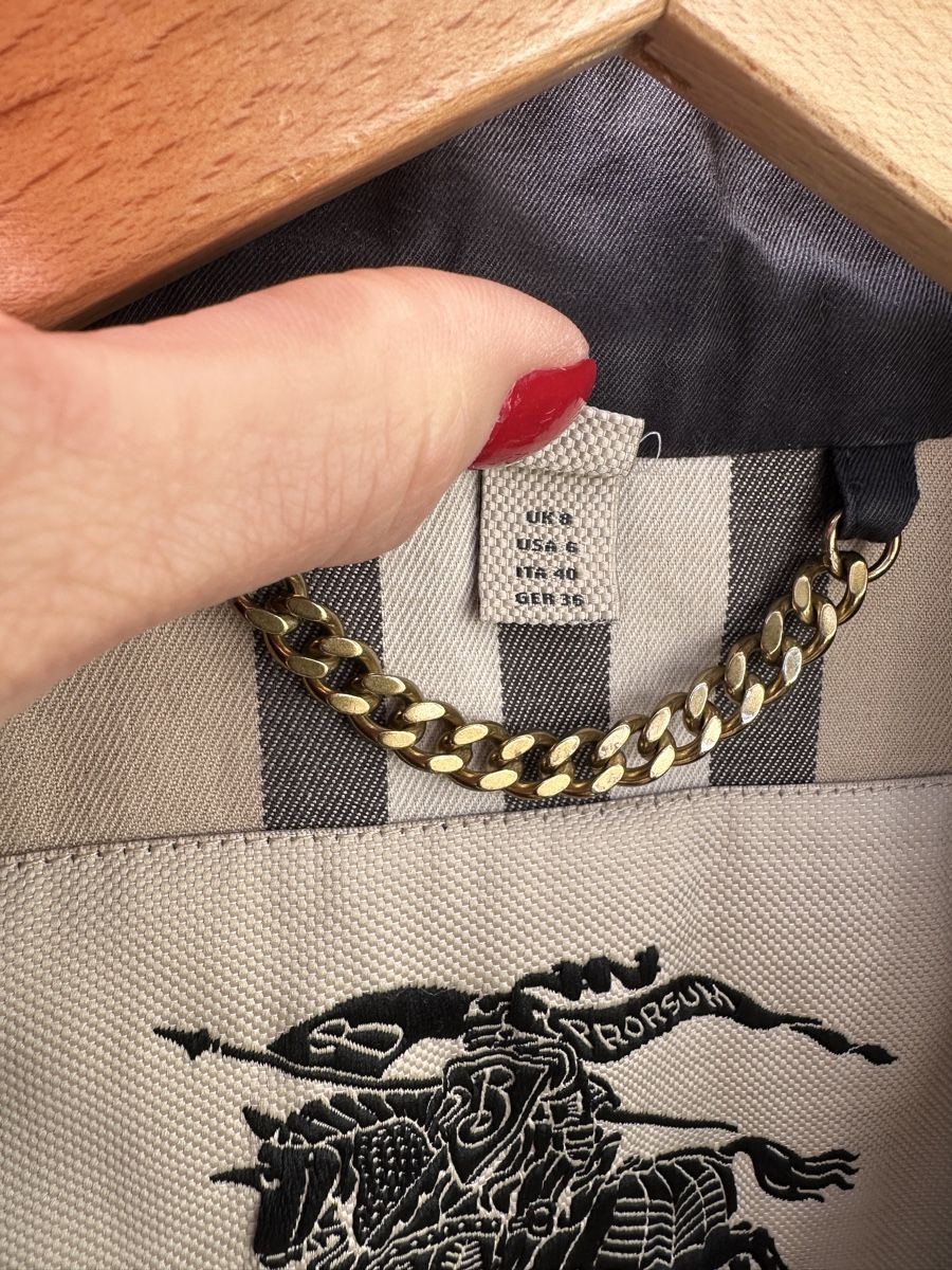 Burberry Giacche: Burberry Trenchcoat – Usato da Zürich venduto da Lillyrose2013 2
