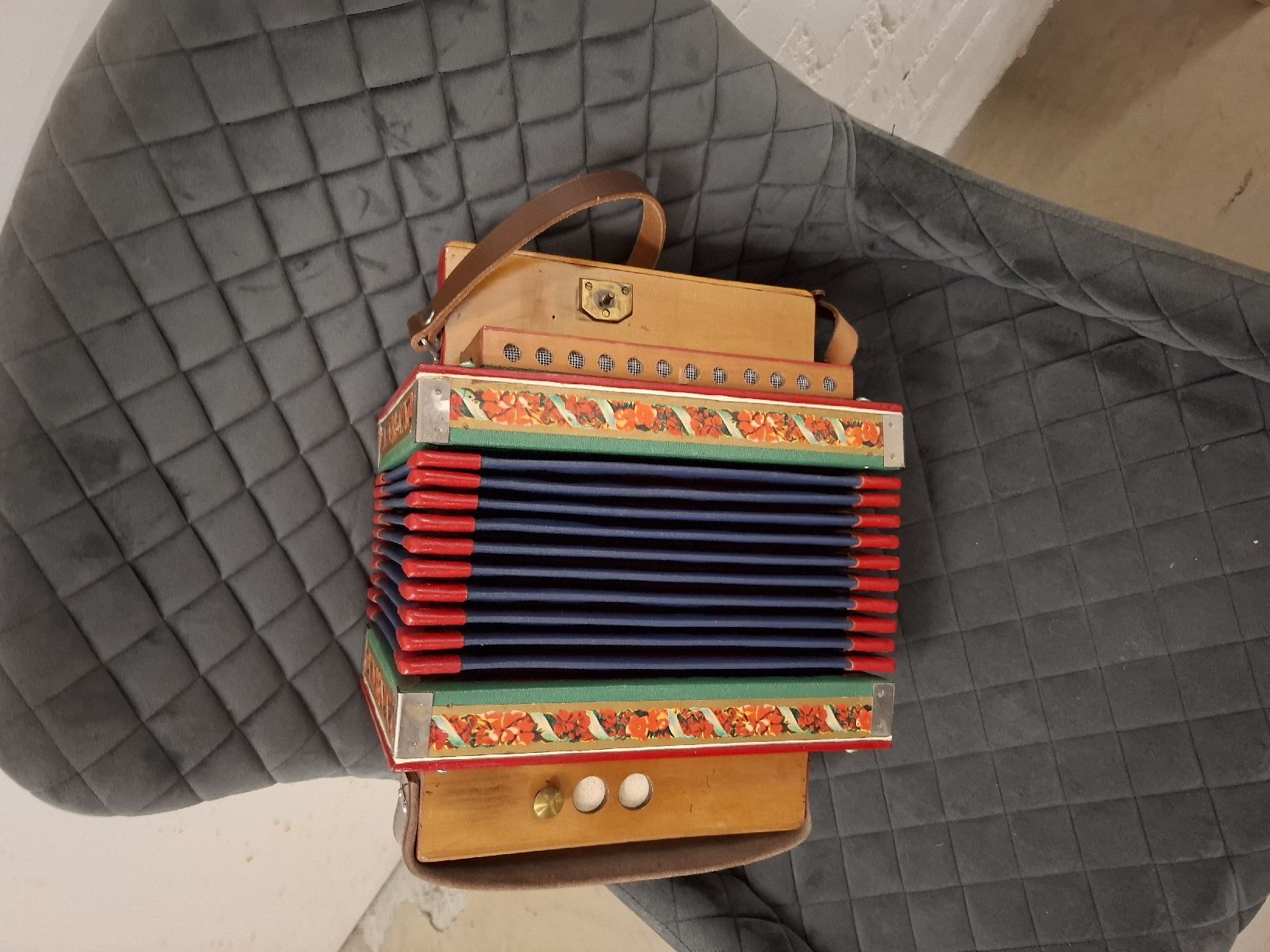 Musikinstrumente: schwyzerorgeli – Gebraucht aus Villeneuve von BibiVintage 6