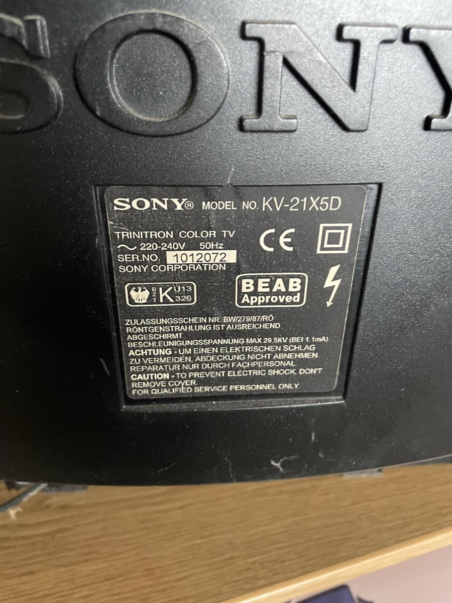 Sony Appareils TV: Ancien Téléviseur Sony Trinitron KV-21X5D  – D'occasion à Vallamand par Bricbracbroc82 5