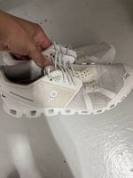 On Sneakers Grösse 39