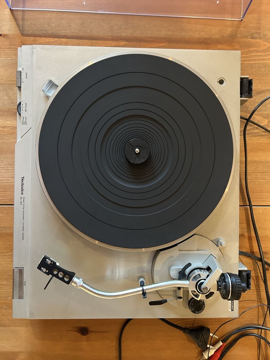 Technics Plattenspieler: PLATTENSPIELER TECHNICS – Gebraucht aus arch von Amaga
