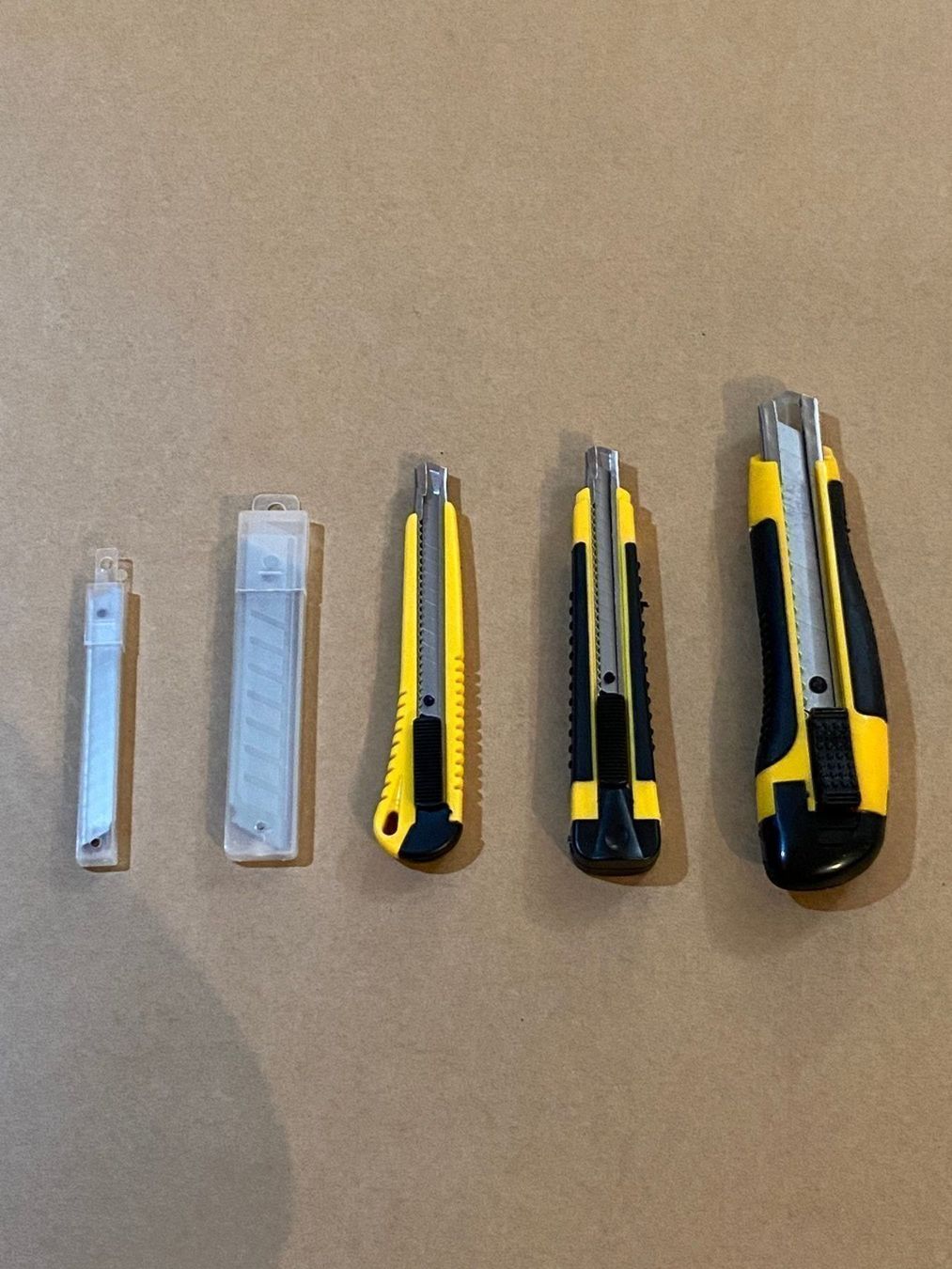 Alle Werkzeuge: Cutter Set 26 tlg. AC – Neu (gemäss Beschreibung) aus Heerbrugg von ProBau-Liq