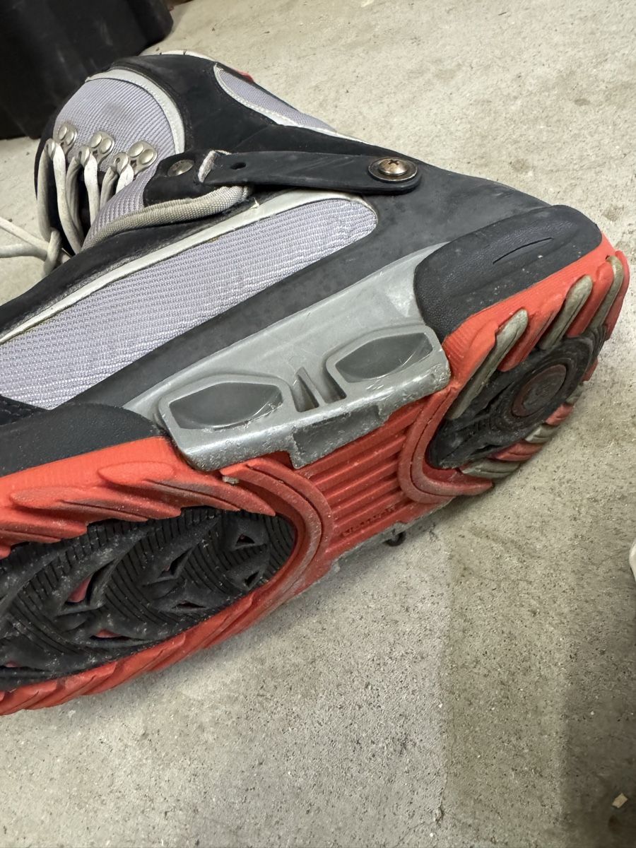 Burton Herrenschuhe: Burton Step-on Bindung und Schuhe, grösse 46. älteres Model – Gebraucht aus Grenchen von sara1194 4