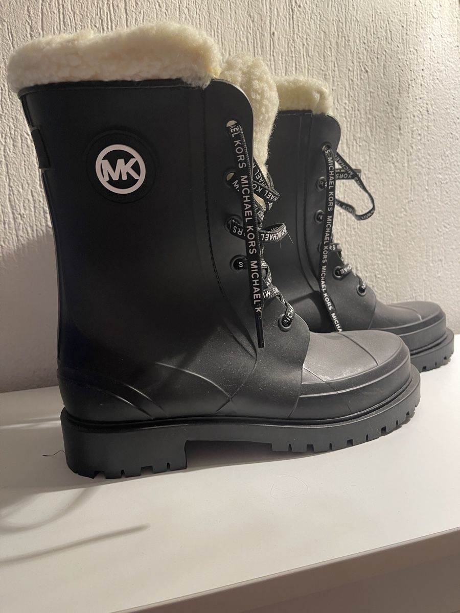 Michael Kors Damenschuhe: Michael Kors Winterschuh – Neu (gemäss Beschreibung) aus Schlieren von Flamingo_blume 1