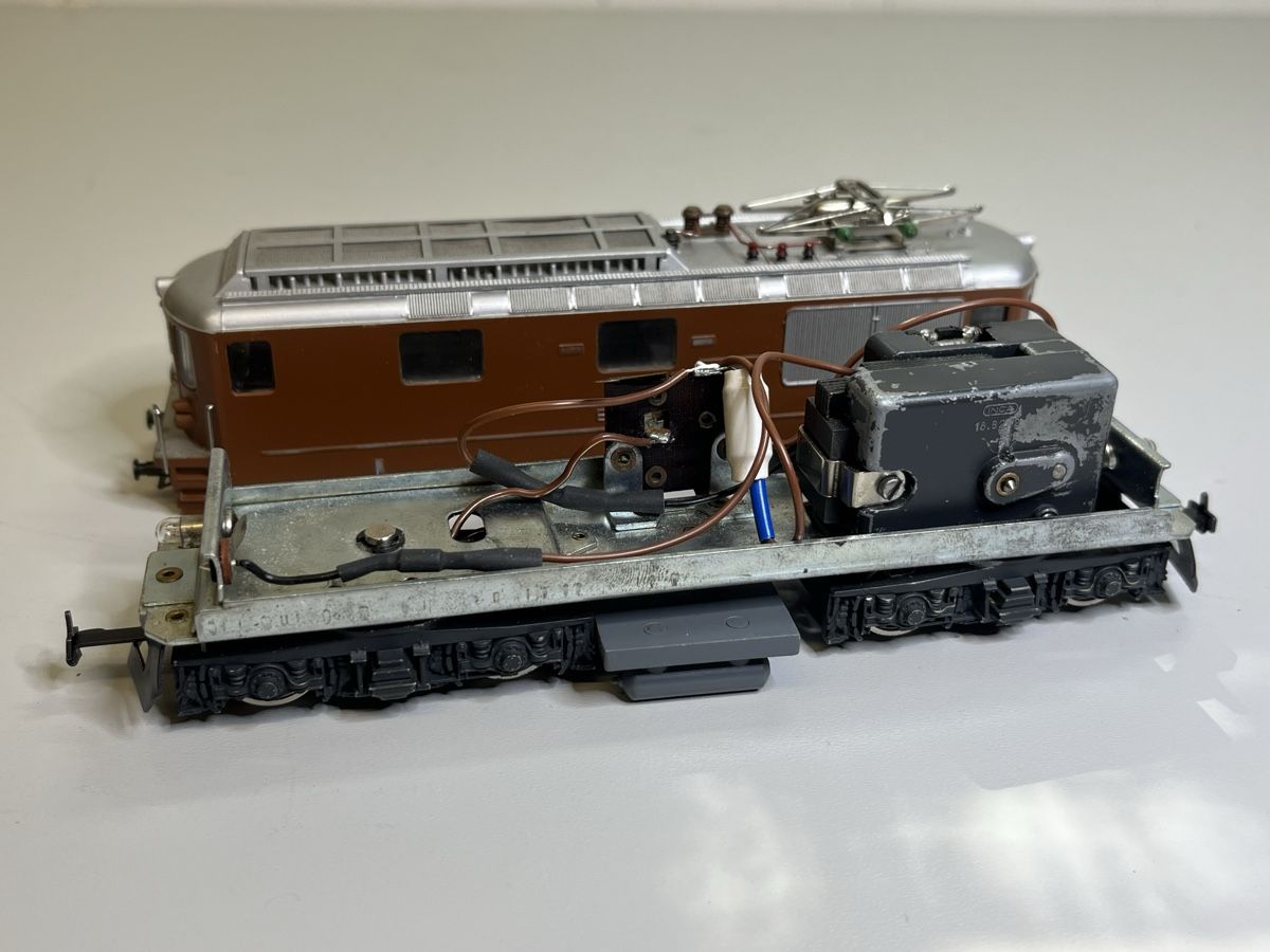 Hag Modellini di ferrovie: Hag 180 BLS Re 4/4 DC analog – Usato da Adlikon venduto da Tonda01 6