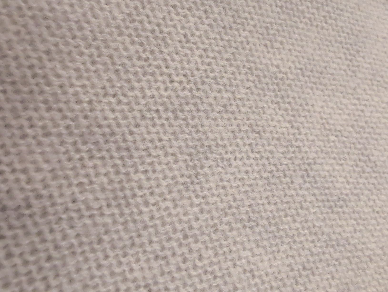 Repeat Foulards, Tücher & Schals: Repeat 100% Cashmere  Dreiecksschal, Neuwertig, hellgrau – Neu (gemäss Beschreibung) aus Zürich von rom_zh 1