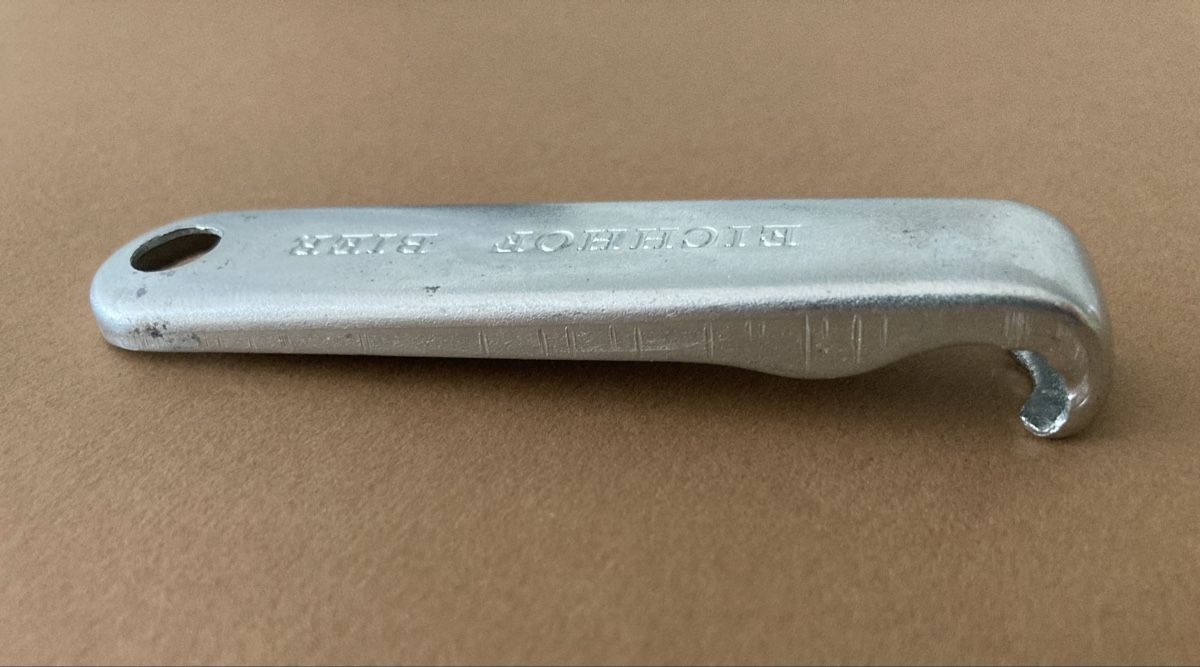 Apribottiglie & Tappi per chiusura: sehr alter Eichhof Flaschenöffner  – Usato da Schüpfheim venduto da Seerose80