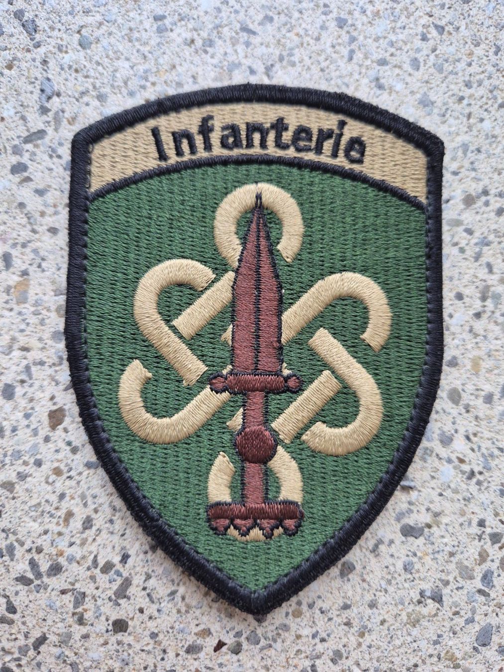 Schweizer Armee Placchette & Badge: *** Badge Infanterie mit klett *** – Usato da Riedholz venduto da fr_sIruP