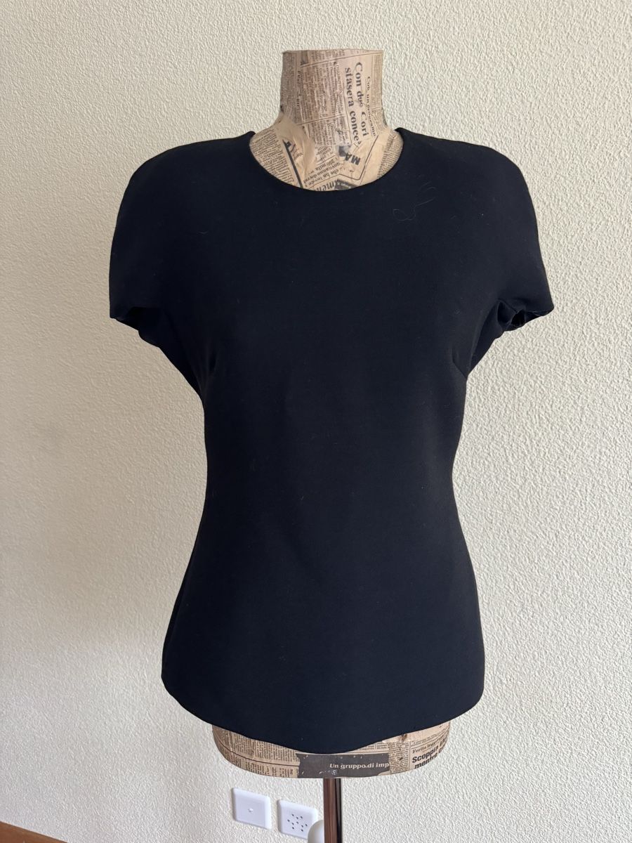 Bottega Veneta Tops: Top Bottega Veneta – Gebraucht aus Rotkreuz von Mini_mela33