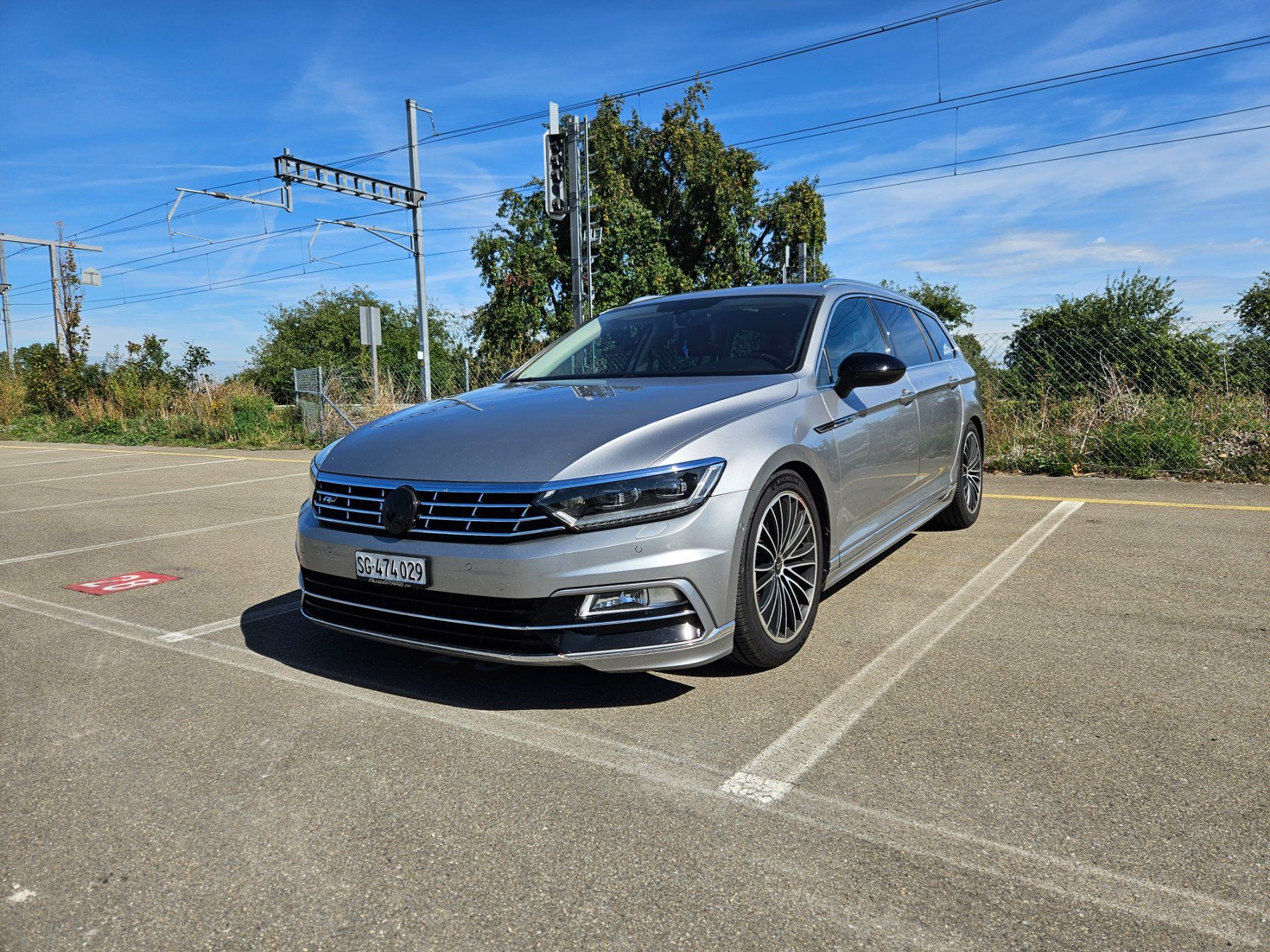 VW Autos: Vw Passat Variant 2.0 TDI BMT – D'occasion à Muolen par ber_mc7p 1