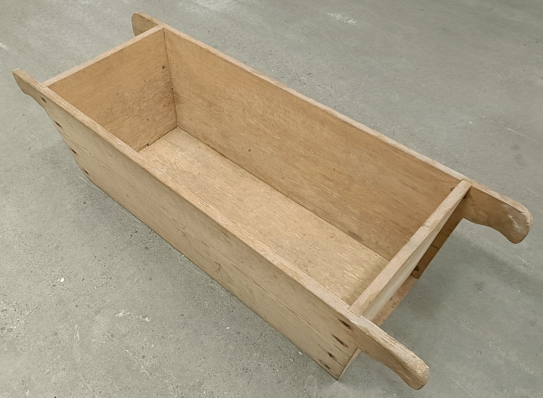 Pots de fleurs: Holzmulde rustikal, Griffmulde, Blumentrog – D'occasion à Spiez par ricot90 2