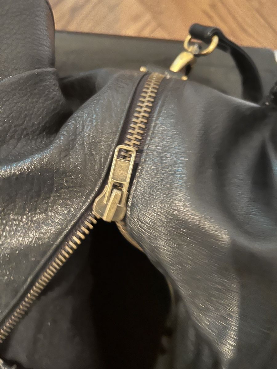 Taschen: Schwarze Echt-Ledertasche von Gestuz, neuwertig – Gebraucht aus Basel von evaelette 3