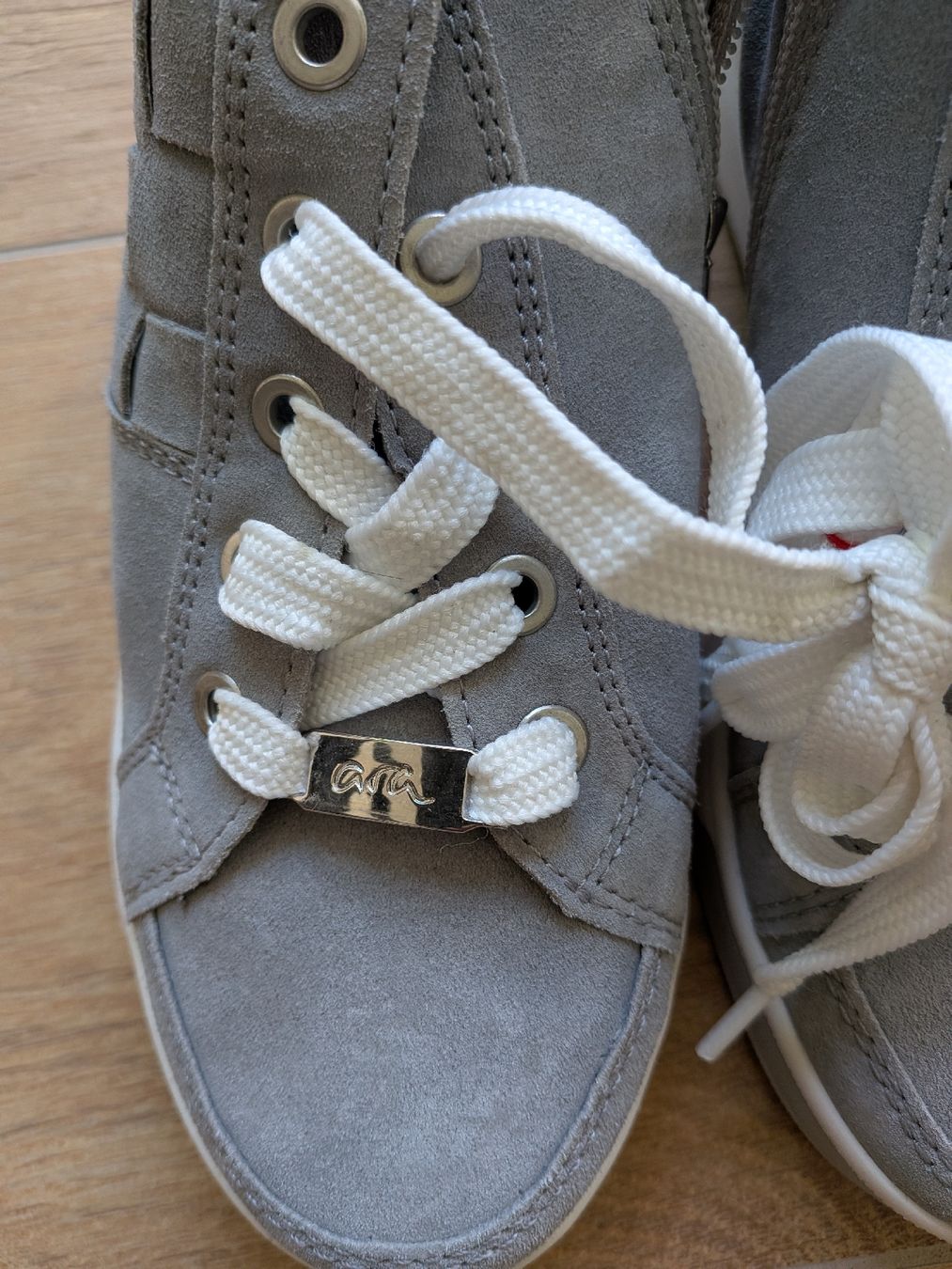 Ara Scarpe da donna: Ara High Soft Sneaker Grösse 36.5 – Nuovo (secondo la descrizione) da Eschenbach SG venduto da SanFranciscoCalifornia 1