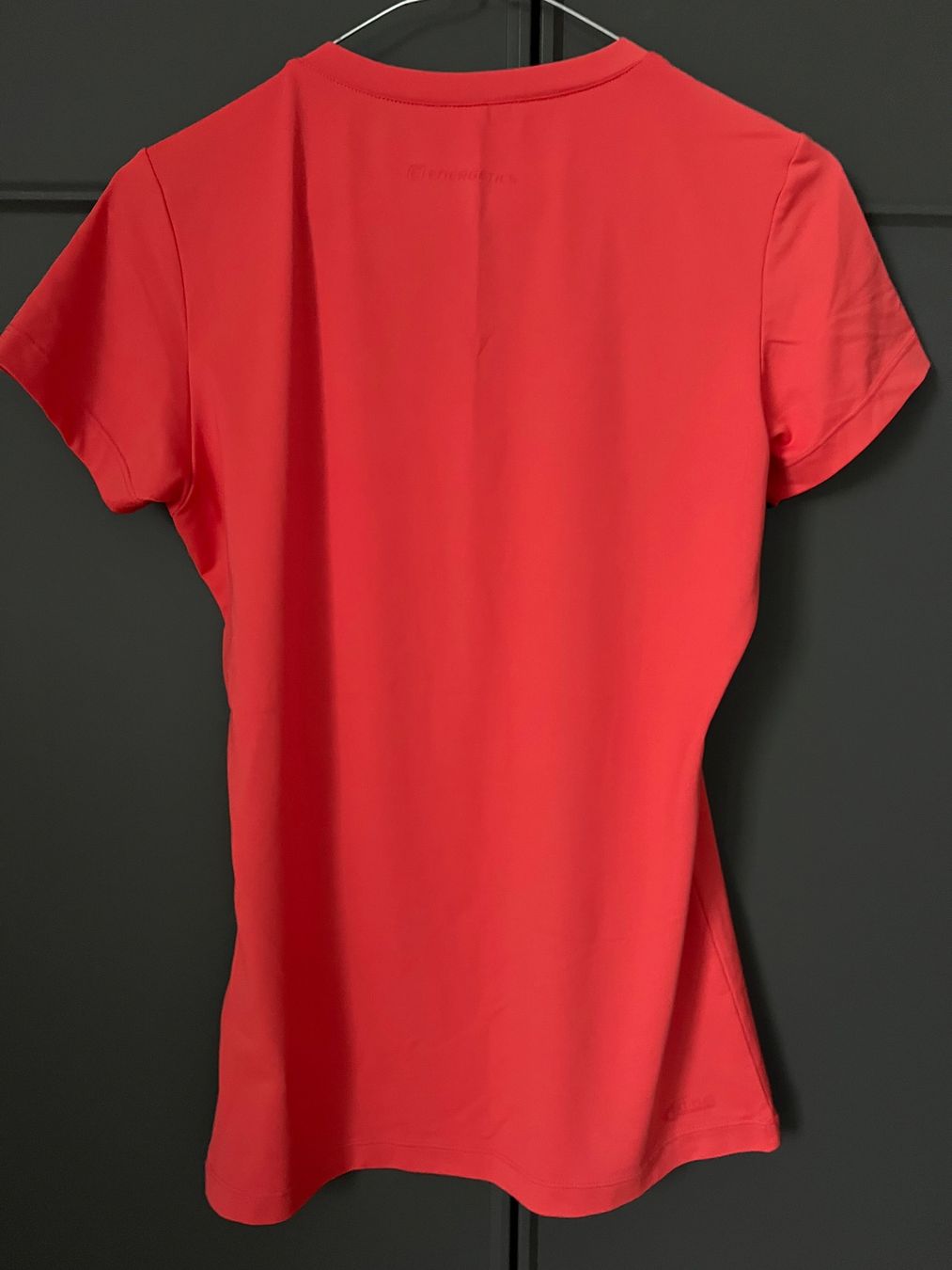 T-shirt: Sport t-shirt – Usato da Tannay venduto da closet 1