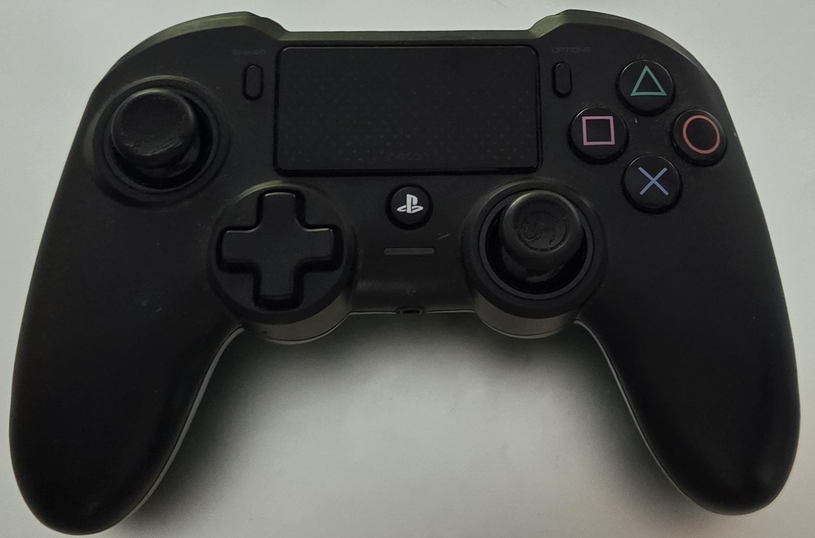 Manettes: Controller Nacon für PS 4 +USB Adapter – D'occasion à Huttwil par ser_gn9l