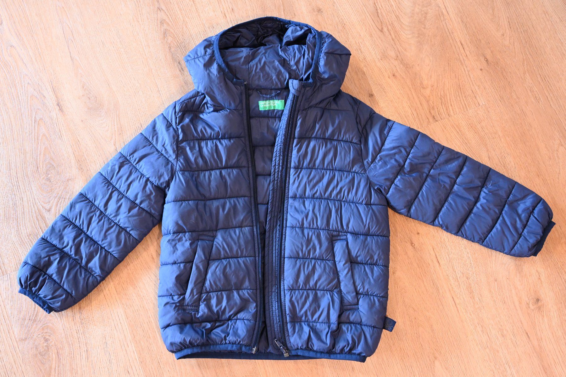 Leichte Daunenjacke von Benetton für Jungen 110) (Gebraucht