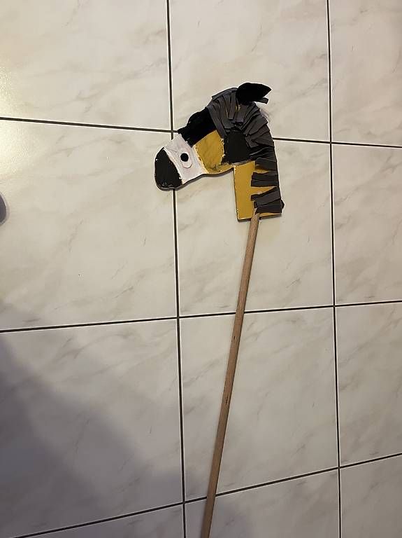 Tutte le decorazioni: Zu verschenken  – Usato da Safenwil venduto da Tokioman