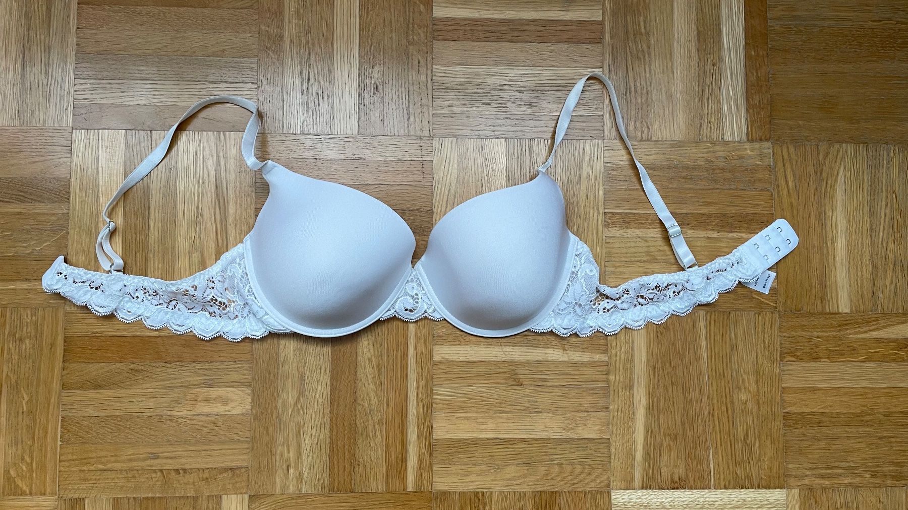 Hanro Altra biancheria intima: Hanro BH Moments Gr. 85B NP. 95.- – Nuovo (secondo la descrizione) da Rüfenacht BE venduto da Anele_13 3