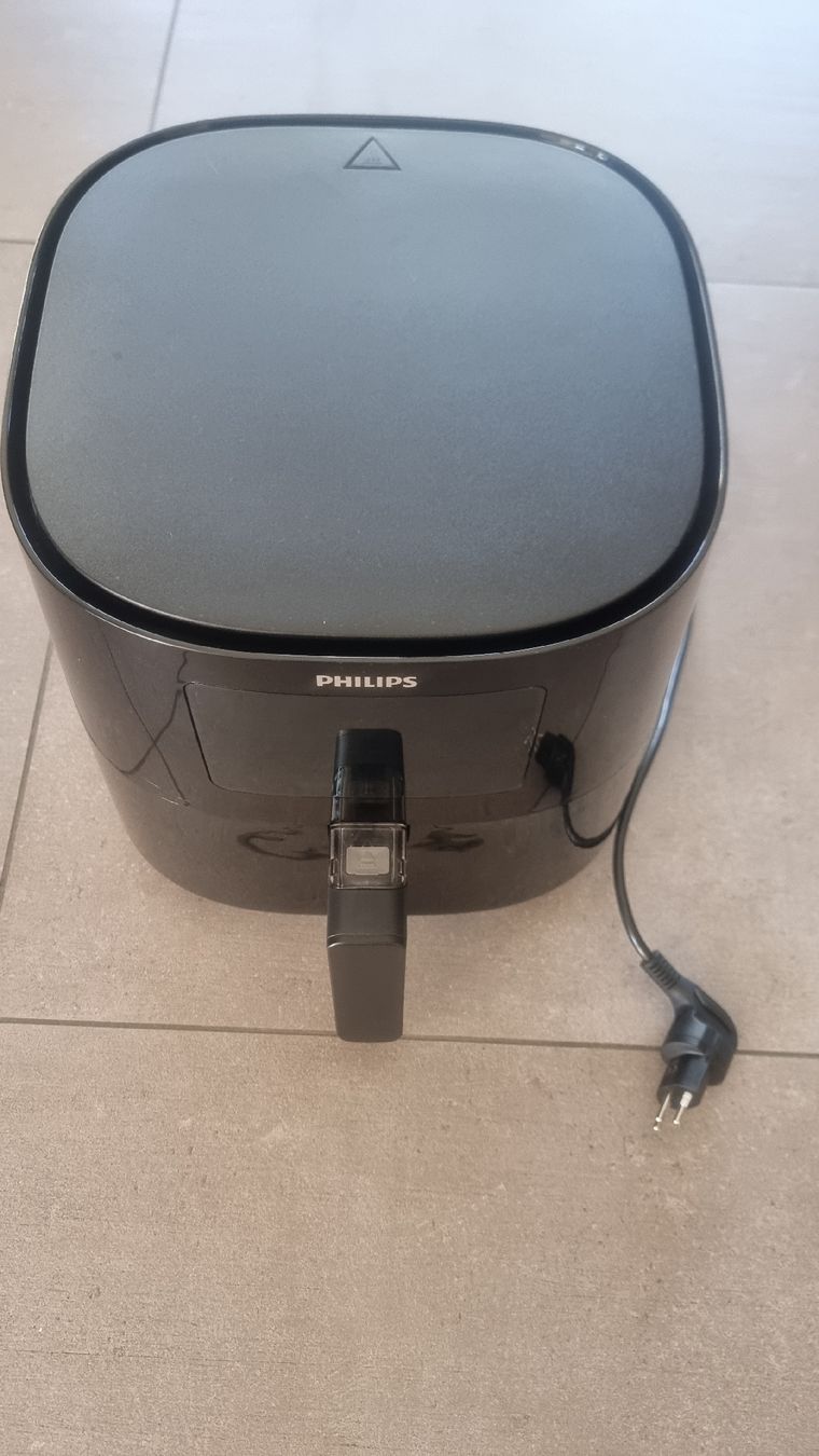 Philips Elettrodomestici da cucina: Philips Essential XL HD9270/90 – Usato da Arni AG venduto da Jaggyma5 1