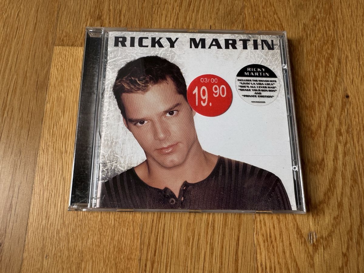 CDs: Ricky Martin CD "Livin' La Vida Loca" – Gebraucht aus Zürich von wtpooh