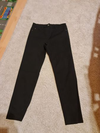 Hose Caroll Paris schwarz Grösse 40 gebraucht erhalten