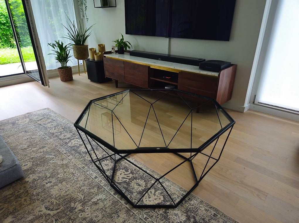 Tavoli: Table Basse Design Hexagonale en Verre et Métal – Usato da Cologny venduto da davidbesson