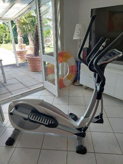 Finnlo Vélos d'appartement: Crosstrainer Finnlo – D'occasion à Kriegstetten par Remo007