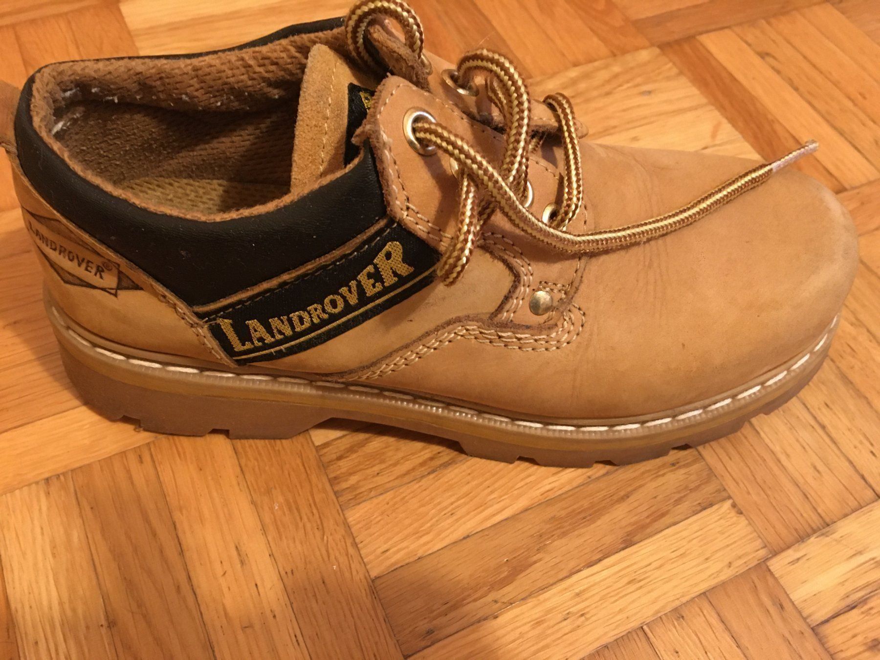 Scarpe da donna: Chaussures à lacet femmes – Usato da La Tour-de-Peilz venduto da Halltal 1